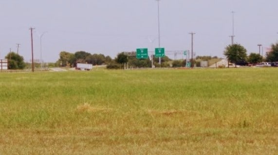 SW Loop 410 & I-35, San Antonio, TX à vendre - Photo de l’immeuble – Image 2 sur 3