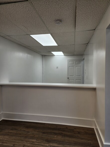 43 Mays Landing Rd, Somers Point, NJ à louer - Photo intérieure – Image 3 sur 14