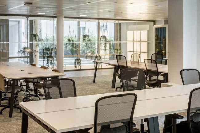 Plus de détails pour 148 Rue De Courcelles, Paris - Coworking à louer