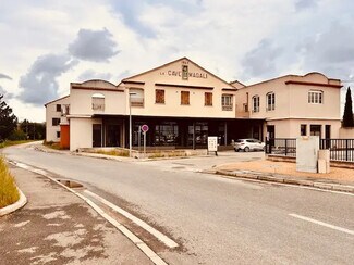 Plus de détails pour Local commercial à louer