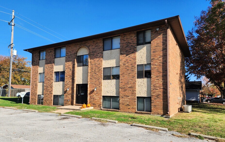 Belleville Multifamily Portfolio portefeuille de 5 biens à vendre sur LoopNet.fr - Photo principale – Image 2 sur 5