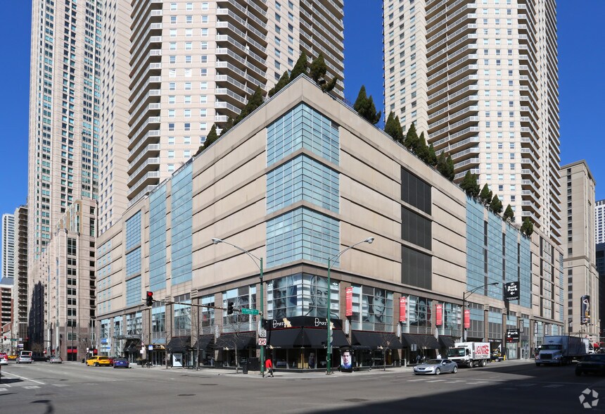 540 N State St, Chicago, IL à louer - Photo de l’immeuble – Image 2 sur 54