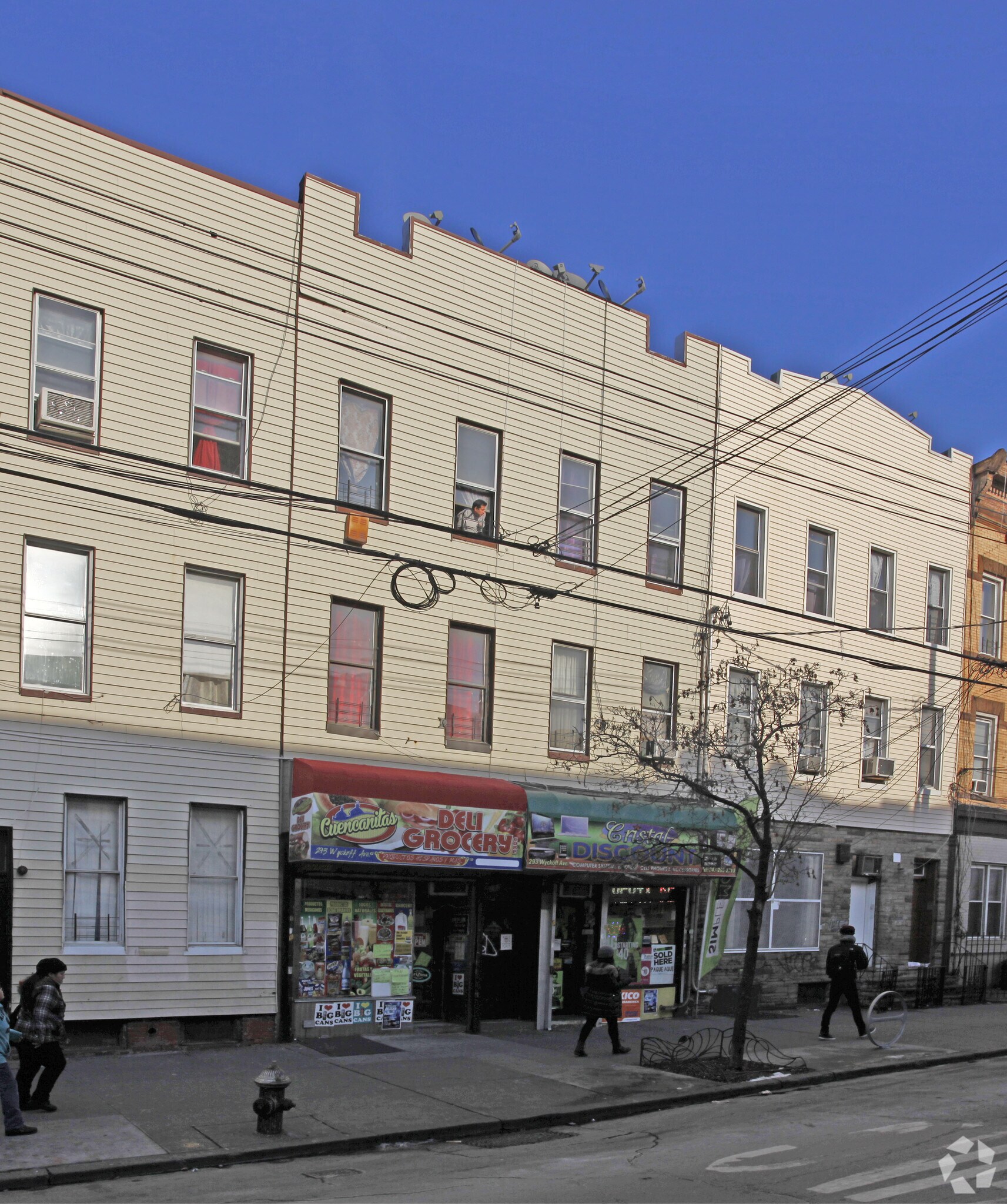 293 Wyckoff Ave, Brooklyn, NY à vendre Photo principale– Image 1 sur 8