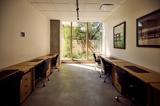 1515 E Cesar Chavez St, Austin, TX à louer Photo intérieure– Image 2 sur 2