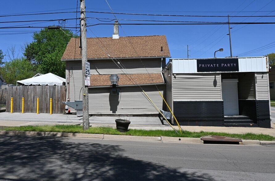 805 Upson St, Akron, OH à vendre - Photo principale – Image 1 sur 36