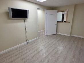 9615 Brighton Way, Beverly Hills, CA à louer Photo intérieure– Image 2 sur 8