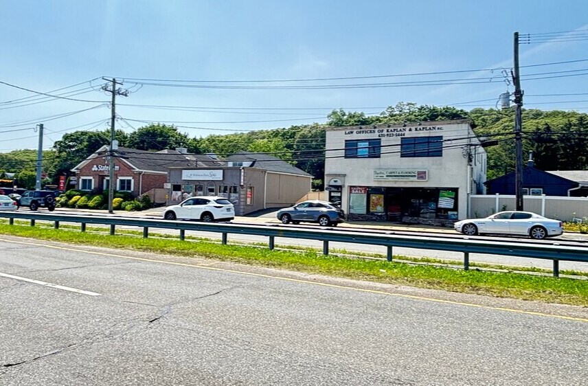707 Walt Whitman Rd, Melville, NY à louer - Photo de l’immeuble – Image 1 sur 9