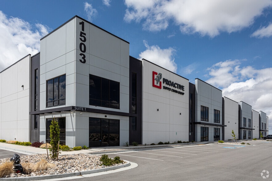 1503 Utah Avenue, Tooele, UT à louer - Photo principale – Image 1 sur 10