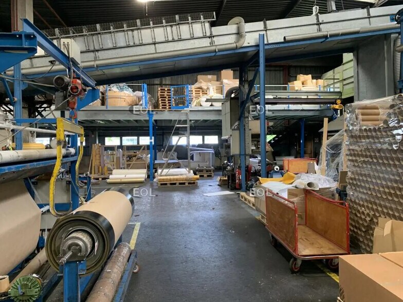 Industriel/Logistique dans SAINT-OUEN-L'AUMONE à louer - Photo de l’immeuble – Image 3 sur 6