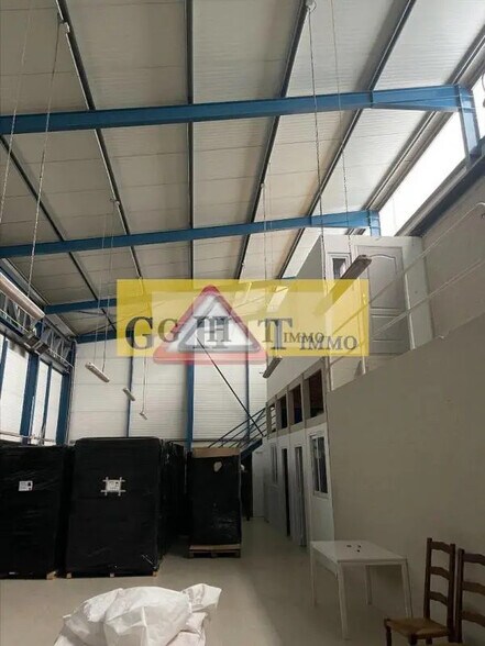 Industriel/Logistique dans Montfermeil à louer - Photo intérieure – Image 3 sur 3