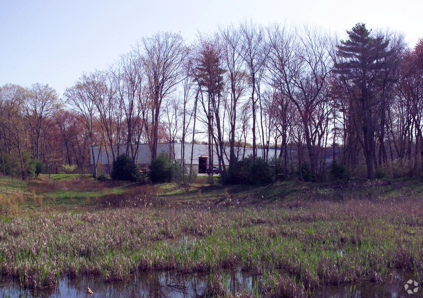 535 John Hancock Rd, Taunton, MA à vendre - Photo de l’immeuble – Image 3 sur 17