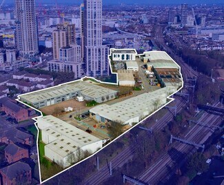 Plus de détails pour Victoria Rd, Londres - Industriel/Logistique à louer