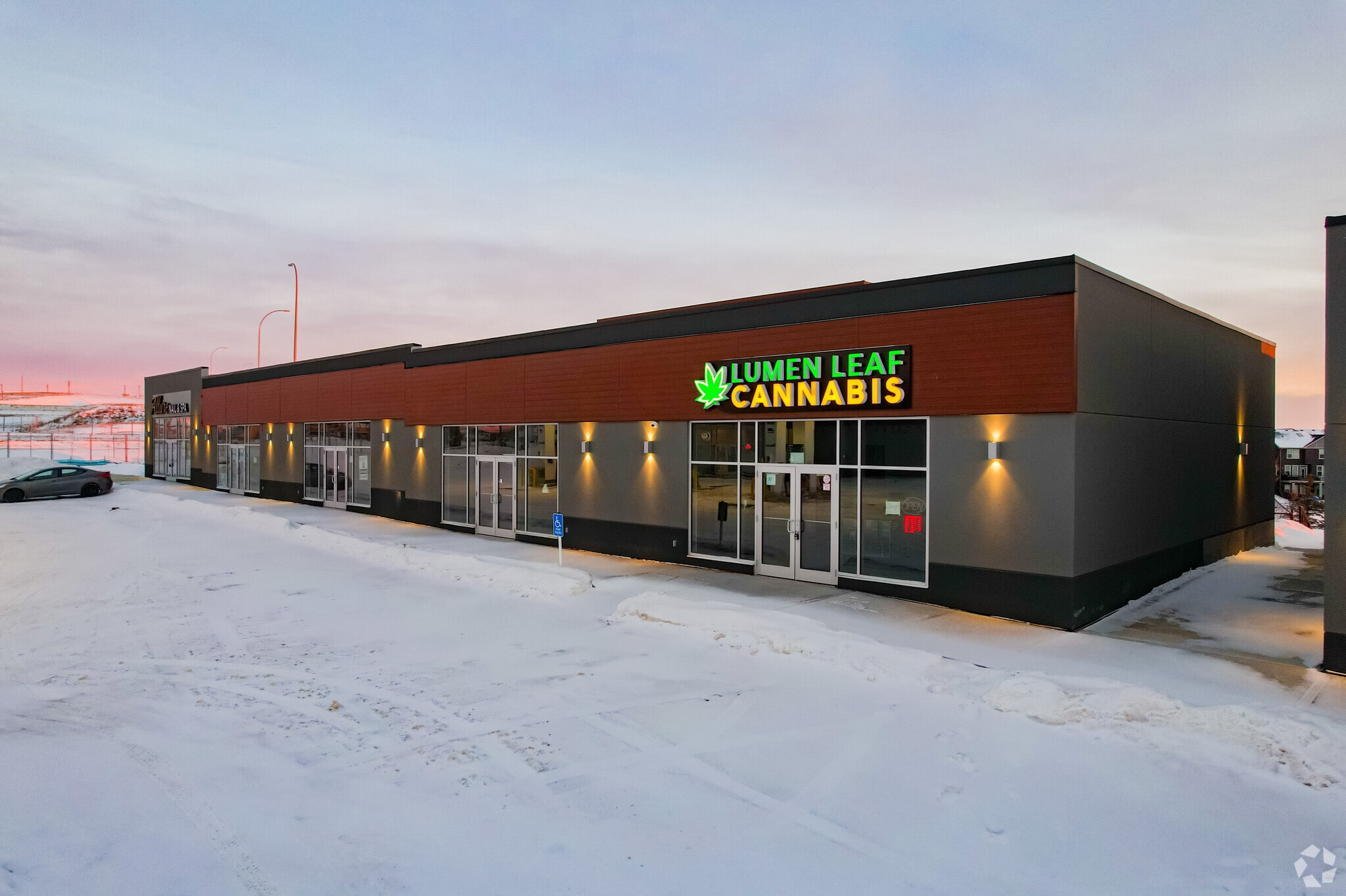 318-1 Nolanridge Cres NW, Calgary, AB à louer Photo principale– Image 1 sur 9