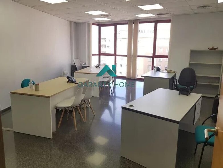 Bureau dans València, Valencia à louer - Photo de l’immeuble – Image 2 sur 6