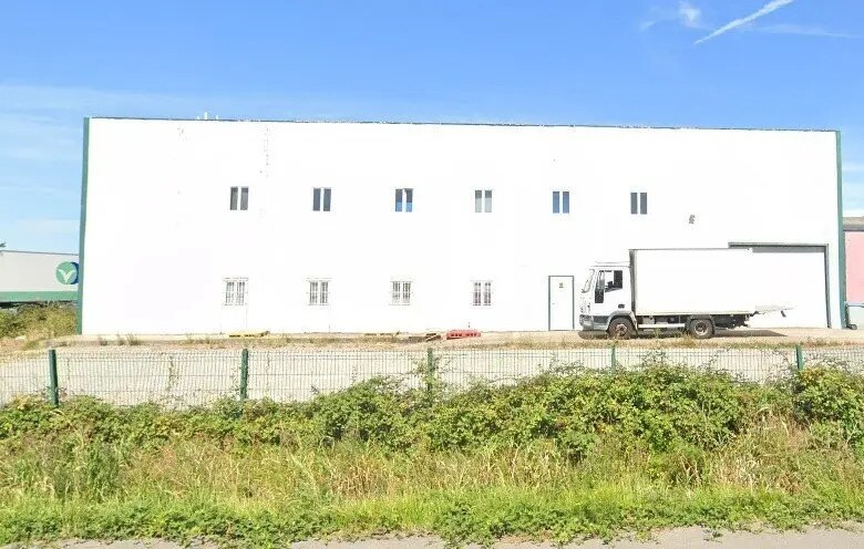 Local d’activités dans Les Sorinières à louer - Photo de l’immeuble – Image 2 sur 4