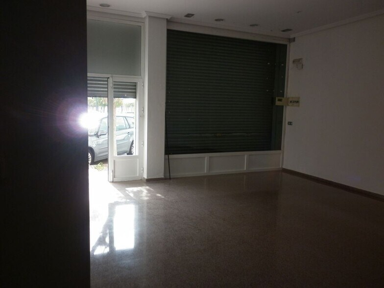 Local commercial dans Novelda, Alicante à vendre - Photo de l’immeuble – Image 2 sur 6
