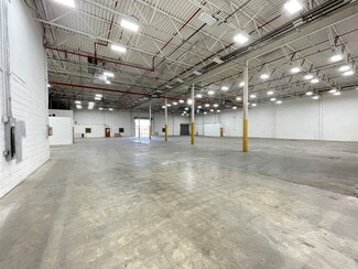 Plus de détails pour 15 Tarkett Dr, New Windsor Township, NY - Industriel/Logistique à louer
