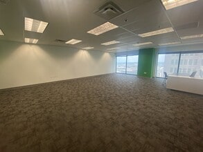 1700 Pacific Ave, Dallas, TX à louer Photo intérieure– Image 1 sur 11
