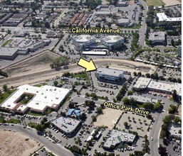 5101 Office Park Dr, Bakersfield, CA - VUE AÉRIENNE  vue de carte