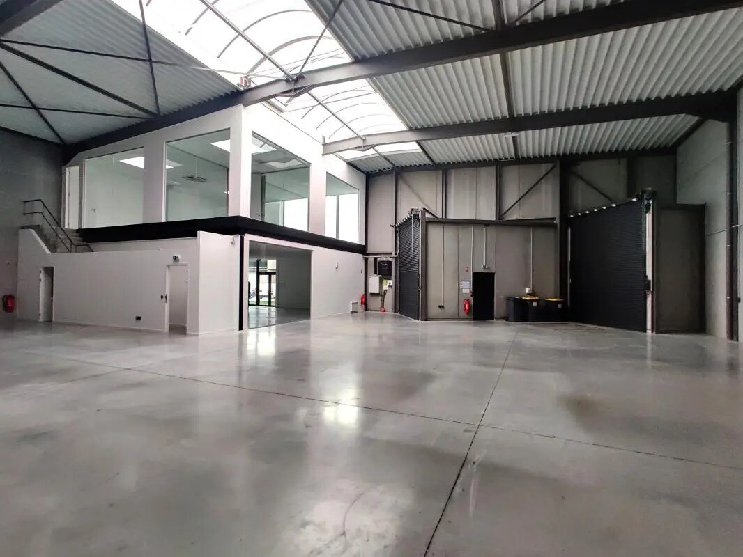 Local d’activités dans Seclin à louer Photo intérieure– Image 1 sur 14