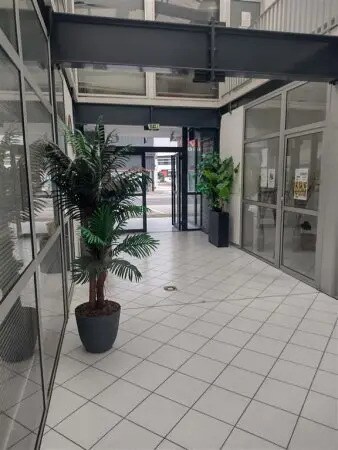 Bureau dans Cabestany à vendre Hall d’entrée– Image 1 sur 5