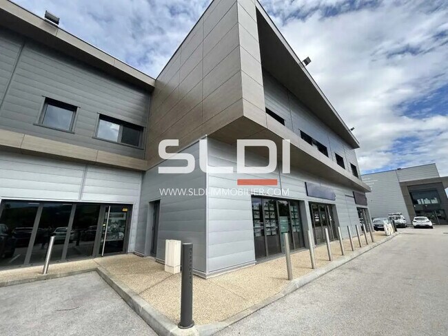 Plus de détails pour Bureau à louer