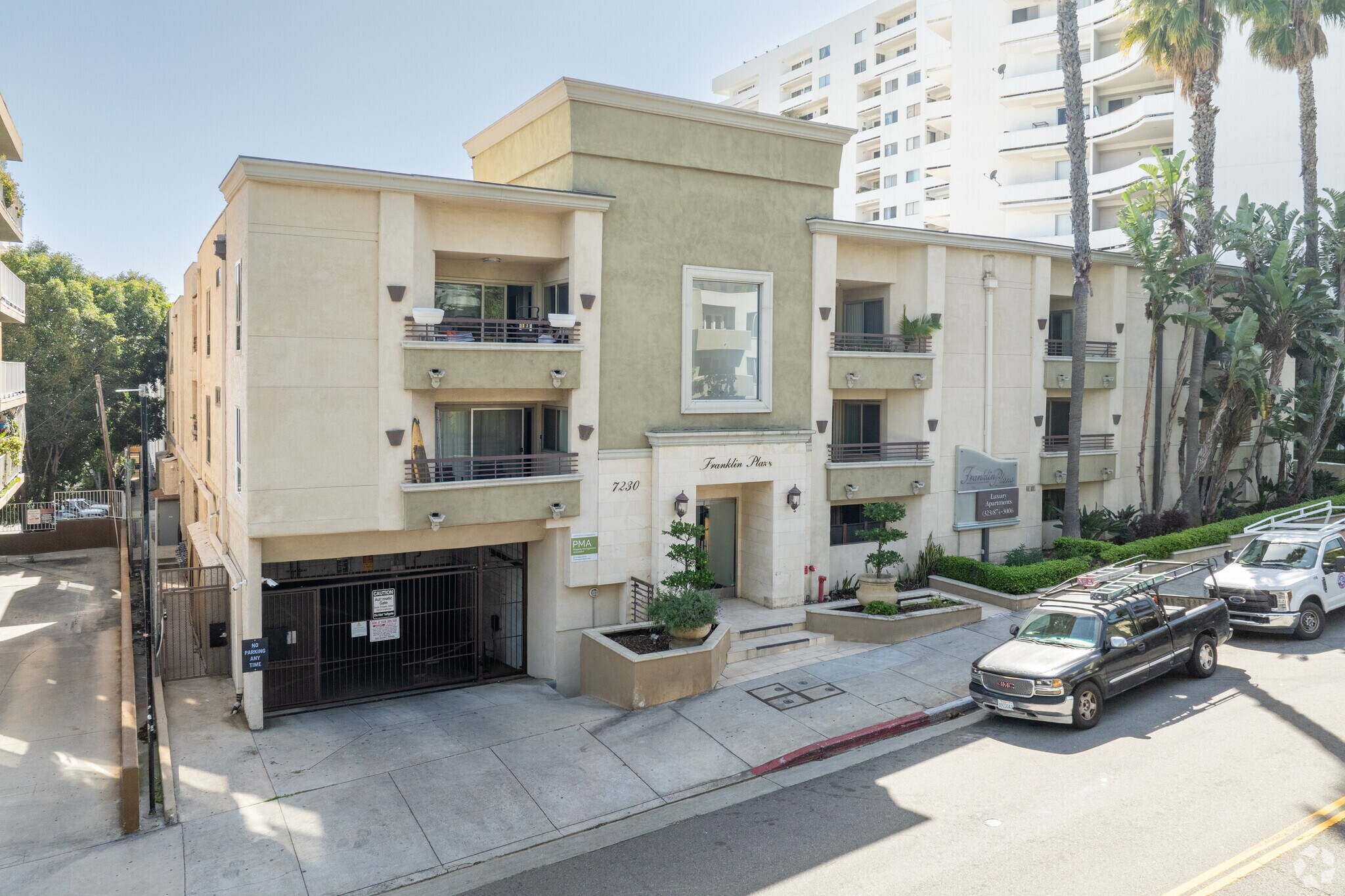 7230 Franklin Ave, Los Angeles, CA à vendre Photo principale– Image 1 sur 62