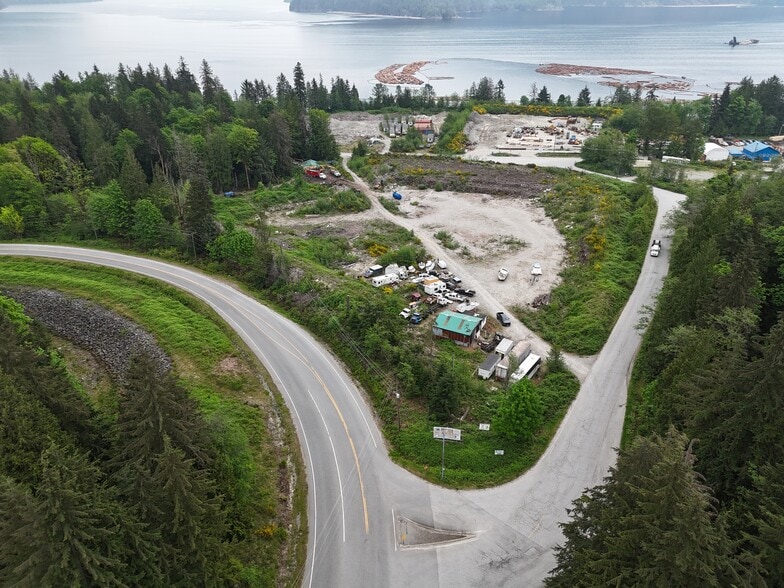 3463 Mcnair Service Rd forest, Port Mellon, BC à louer - Photo de l’immeuble – Image 2 sur 6