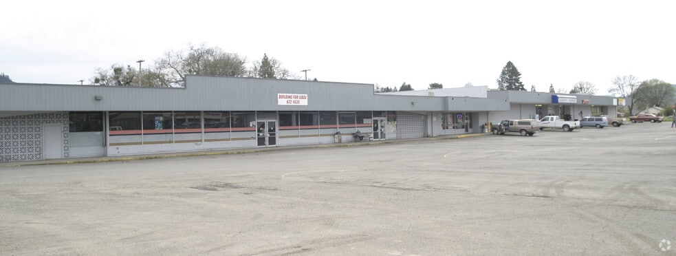 151 N Douglas Blvd, Winston, OR à louer - Photo principale – Image 1 sur 25