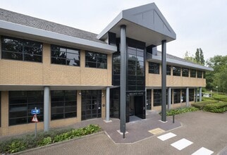 4 Falcon Way, Welwyn Garden City à louer Photo de l’immeuble– Image 2 sur 11