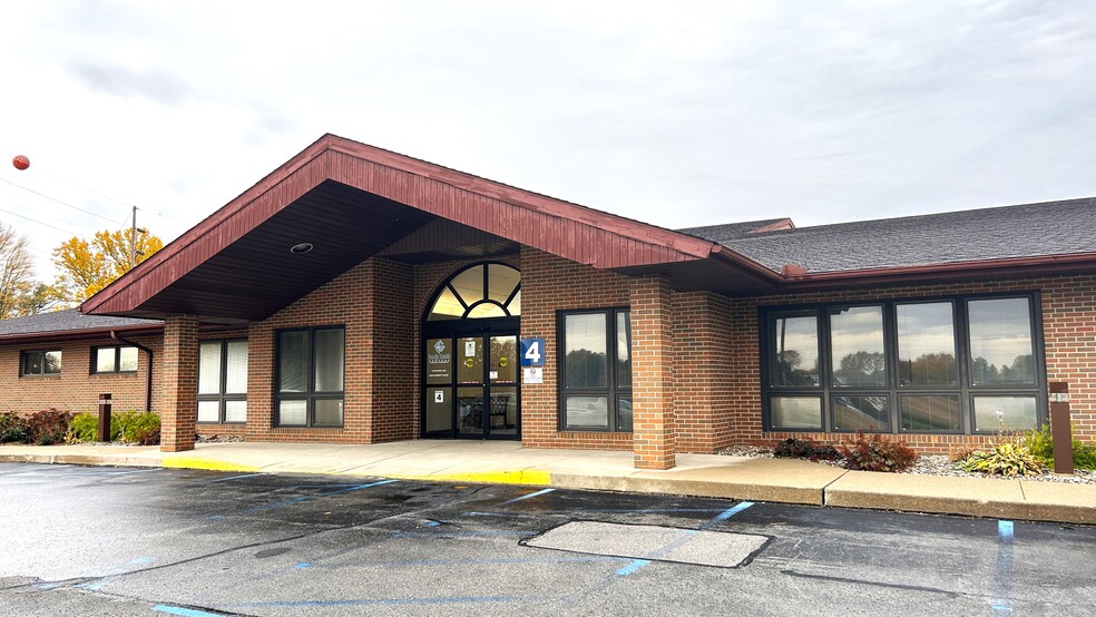 208 Columbus St, Hicksville, OH à vendre - Photo de l’immeuble – Image 3 sur 11