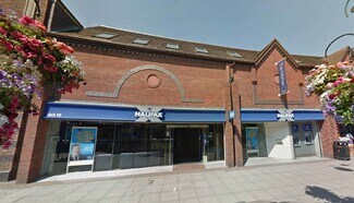 Plus de détails pour Market Centre, Crewe - Local commercial à louer