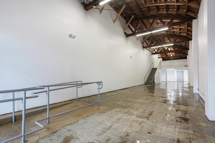 12612 Philadelphia St, Whittier, CA à louer - Photo intérieure – Image 2 sur 21