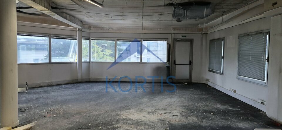 11 Rue Edison, Bron à louer Photo intérieure– Image 1 sur 5