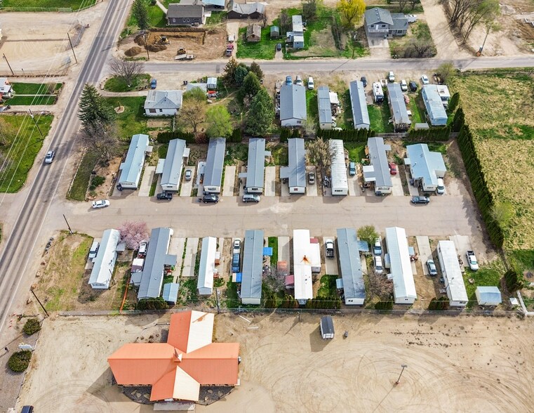 615 W Idaho Ave, Homedale, ID à vendre - Photo de l’immeuble – Image 2 sur 9