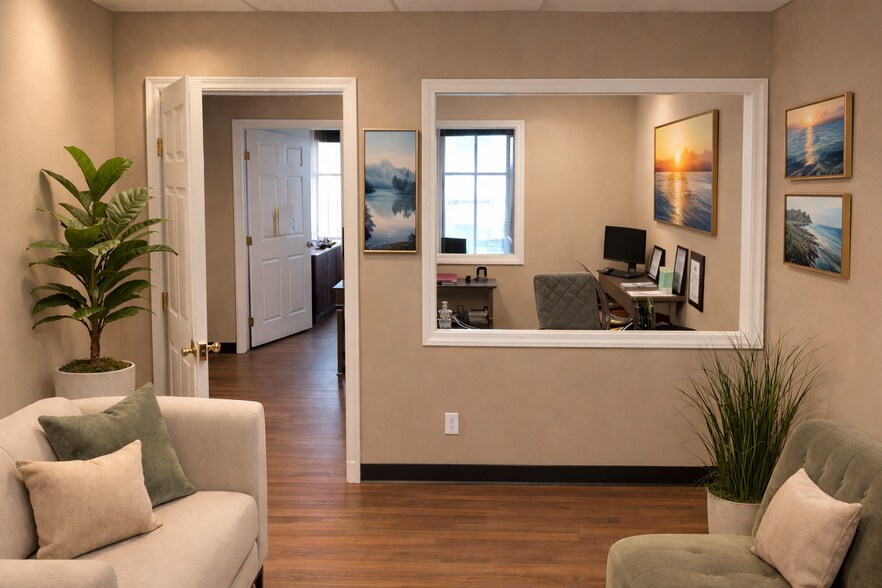 5241 E 2nd St, Long Beach, CA à louer - Photo de l’immeuble – Image 3 sur 11