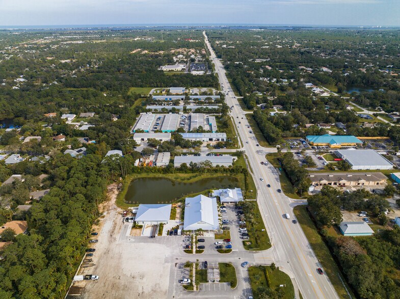 3700 9th St SW, Vero Beach, FL à vendre - Photo de l’immeuble – Image 2 sur 11
