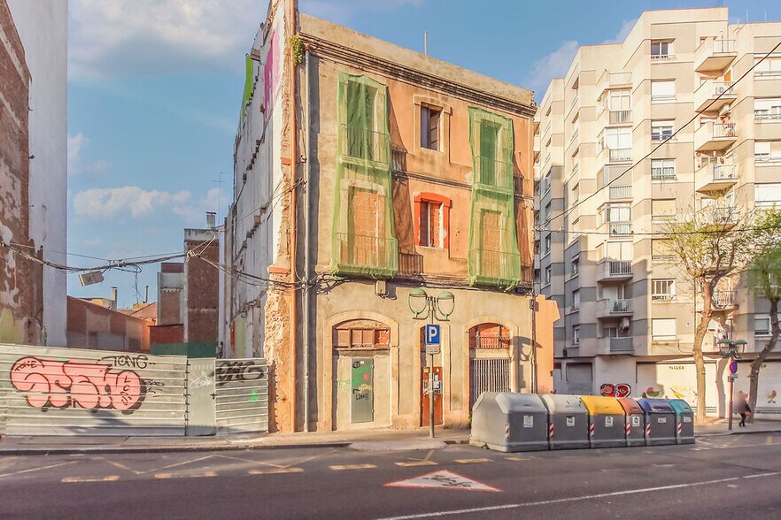 Immeuble residentiel dans Tarragona, Tarragona à vendre - Photo de l’immeuble – Image 2 sur 4