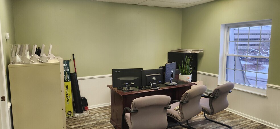 24700 Center Ridge Rd, Westlake, OH à vendre - Photo de l’immeuble – Image 2 sur 12