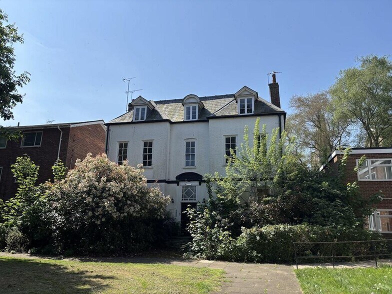 17 St. Marys Close, Gloucester à vendre - Photo de l’immeuble – Image 2 sur 19