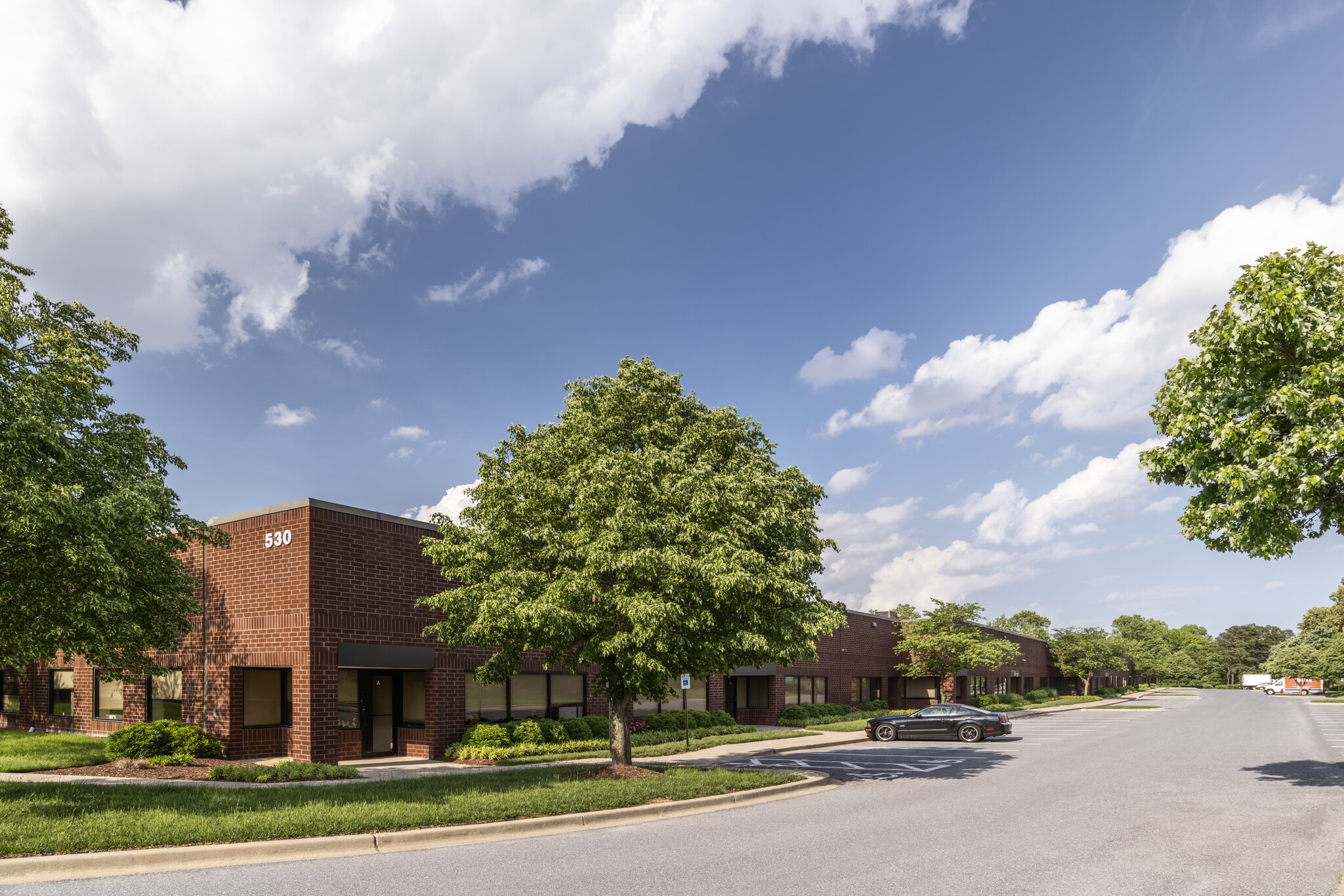 500 McCormick Dr, Glen Burnie, MD à louer Photo de l’immeuble– Image 1 sur 1