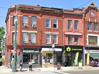 Plus de détails pour 402 Spadina Av, Toronto, ON - Local commercial à louer