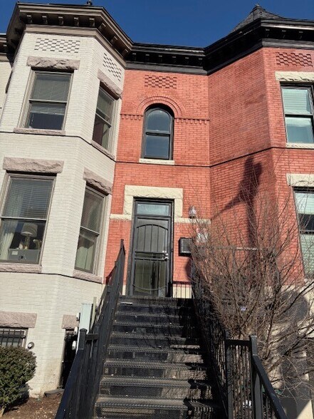 2001 13th St NW, Washington, DC à louer - Photo de l’immeuble – Image 2 sur 3