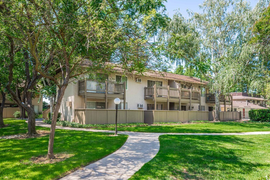 555 Douglas St, West Sacramento, CA à vendre - Photo de l’immeuble – Image 2 sur 21
