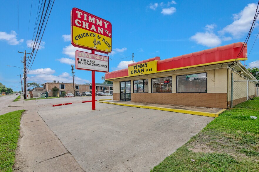 5426 Antoine Dr, Houston, TX à vendre - Photo de l’immeuble – Image 1 sur 49