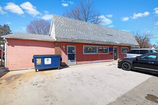Plus de détails pour 2006 Indianola Ave, Des Moines, IA - Local commercial à louer