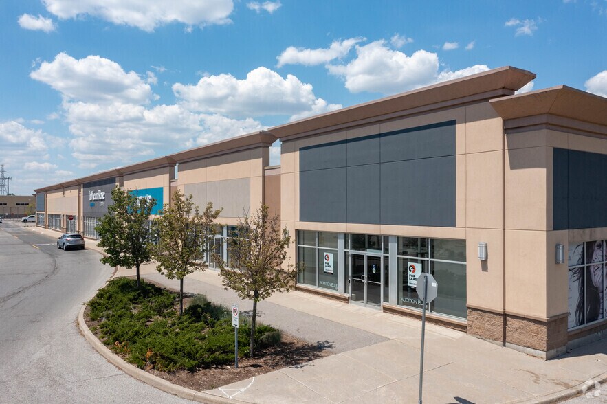 540-685 Laval Dr, Oshawa, ON à louer - Photo de l’immeuble – Image 3 sur 8