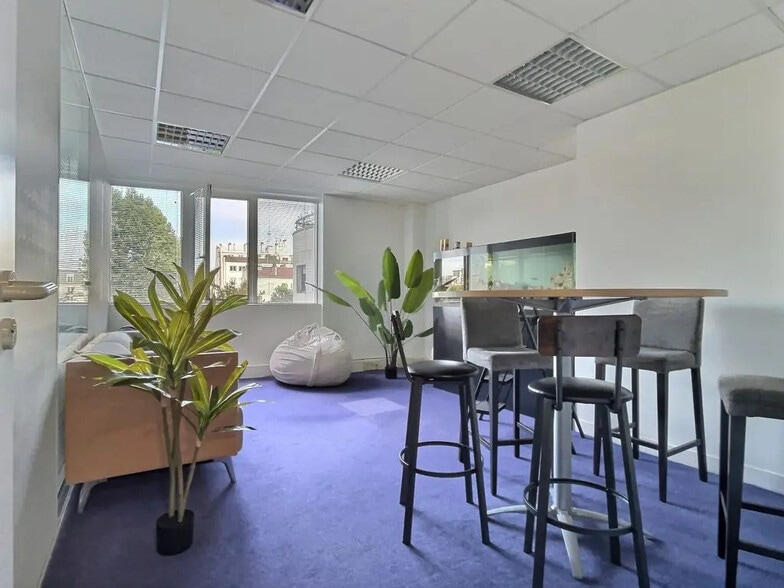 120 Avenue Du Général Leclerc, Paris à louer - Photo de l’immeuble – Image 2 sur 7