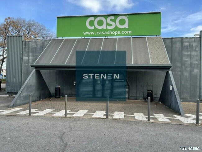 Plus de détails pour Local commercial à louer