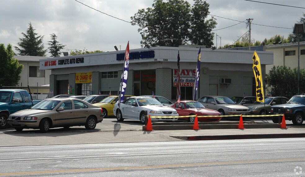 12868 Magnolia Blvd, Sherman Oaks, CA à louer - Autre – Image 1 sur 5